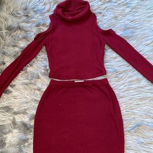 Turtle neck and short skirt set from hollister
